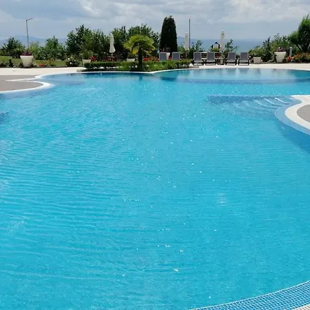 Daire Beachfront One Bedroom Diamond Sarafovo студио в Diamond сарафово